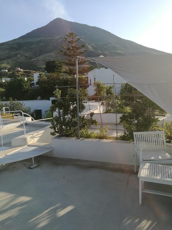 Aparthotel Il Gabbiano Relais In Estrómboli Exterior foto
