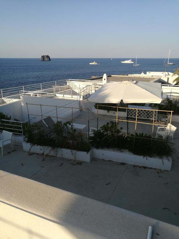 Aparthotel Il Gabbiano Relais In Estrómboli Exterior foto